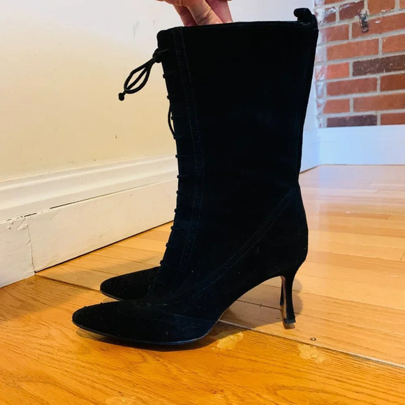MANOLO BLAHNIK Black Suede Low Heel Boots EUR 39.5 $1695 - Picture 2 of 16